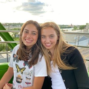 Meet your Posher, Maya